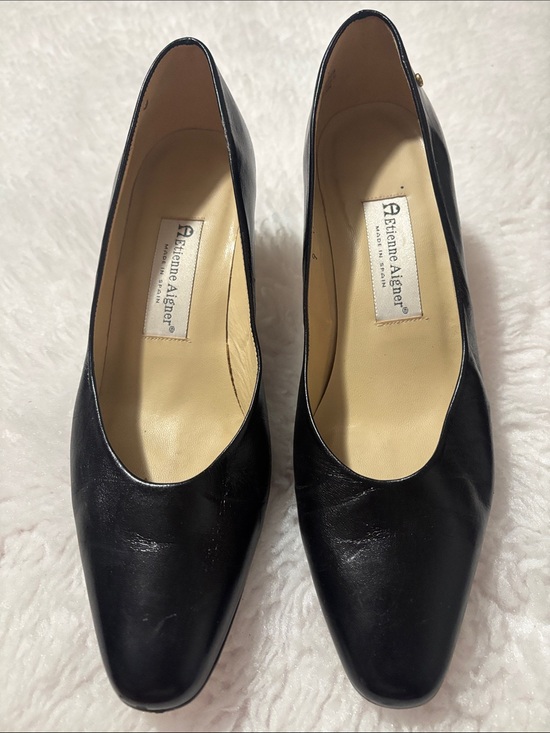 Etienne Aigner Shoes - Etienne Aigner Black Leather Pointed-Toe Pumps